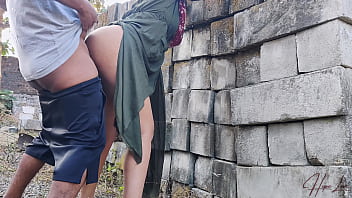 Ngentot Bini di Halaman Belakang